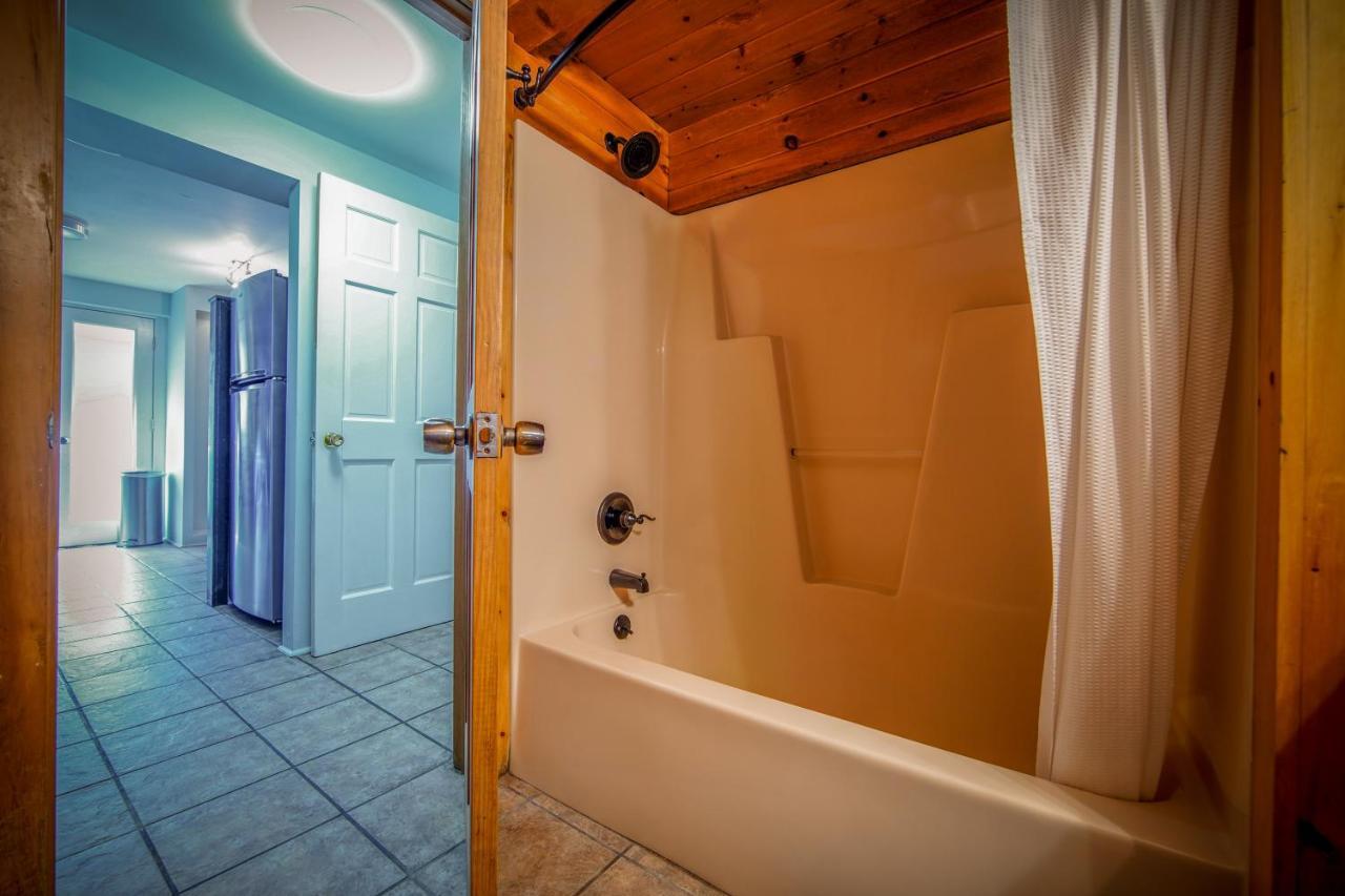 Serene Mountain Getaway, Hot Tub, Sauna, Lake View, Swim, Fish, Hiking, Ev Plugin Villa Boone Exterior photo